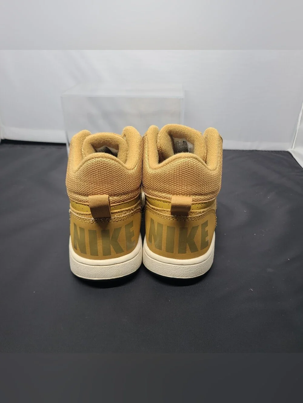 Nike Court Borough Mid GS 'Wheat' light brown kids size 3.5Y